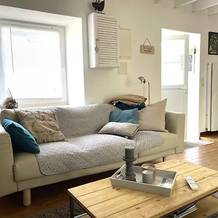 Сasa de vacaciones Maison De Charme Avec Terrasse, A 900m Du Port De - 5 Pers, 2 Chambres, Bien Equipee - Fr-1-368-421