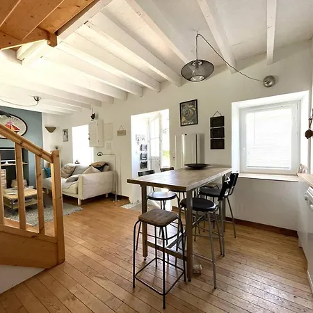 Maison De Charme Avec Terrasse, A 900m Du Port De - 5 Pers, 2 Chambres, Bien Equipee - Fr-1-368-421